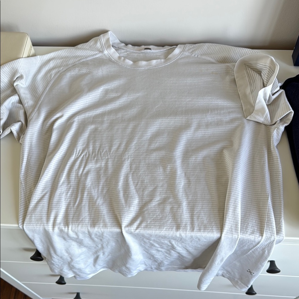 lululemon athletica White Metal vent tech